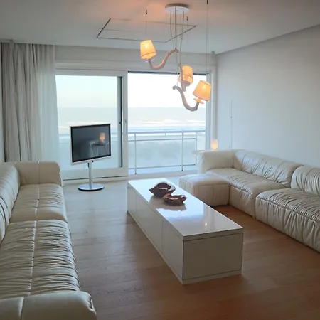 Apartment Scorpio Bi201 With Frontal Sea View Nieuwpoort