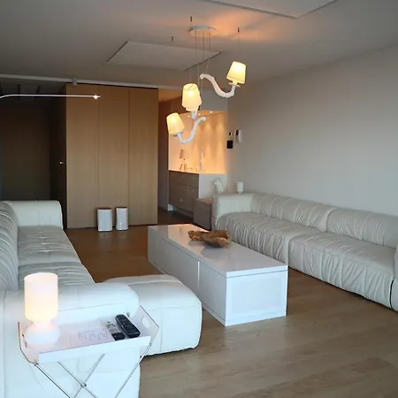 Apartment Scorpio Bi201 With Frontal Sea View Nieuwpoort